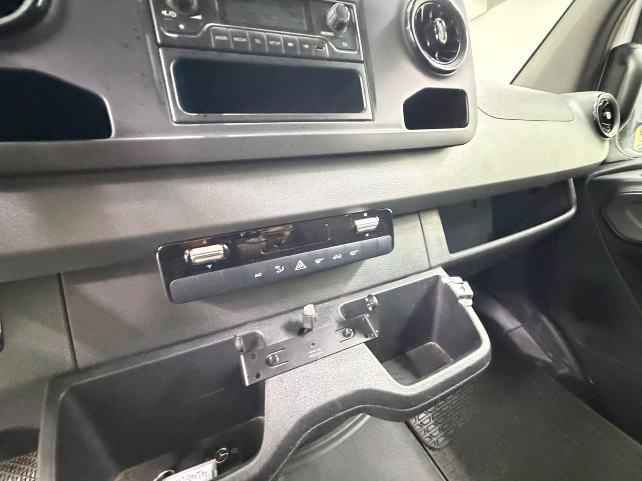 Mercedes Sprinter 3.0 CDI 140 KW 319 TOURER MWB 190 cv (COMBI) - Foto 19