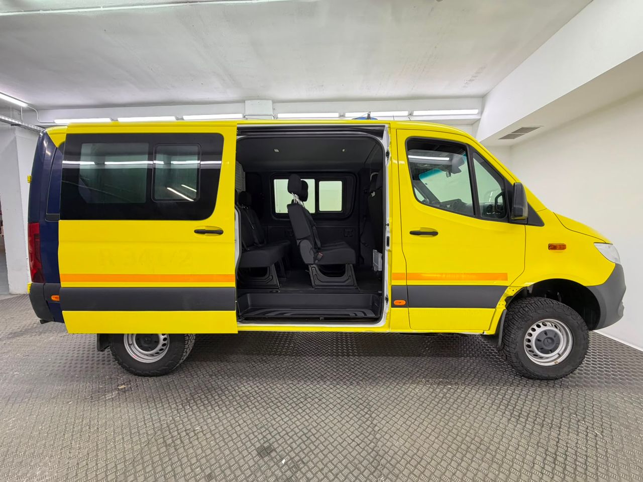 Mercedes Sprinter 3.0 CDI 140 KW 319 TOURER MWB 190 cv (COMBI) - Foto 8