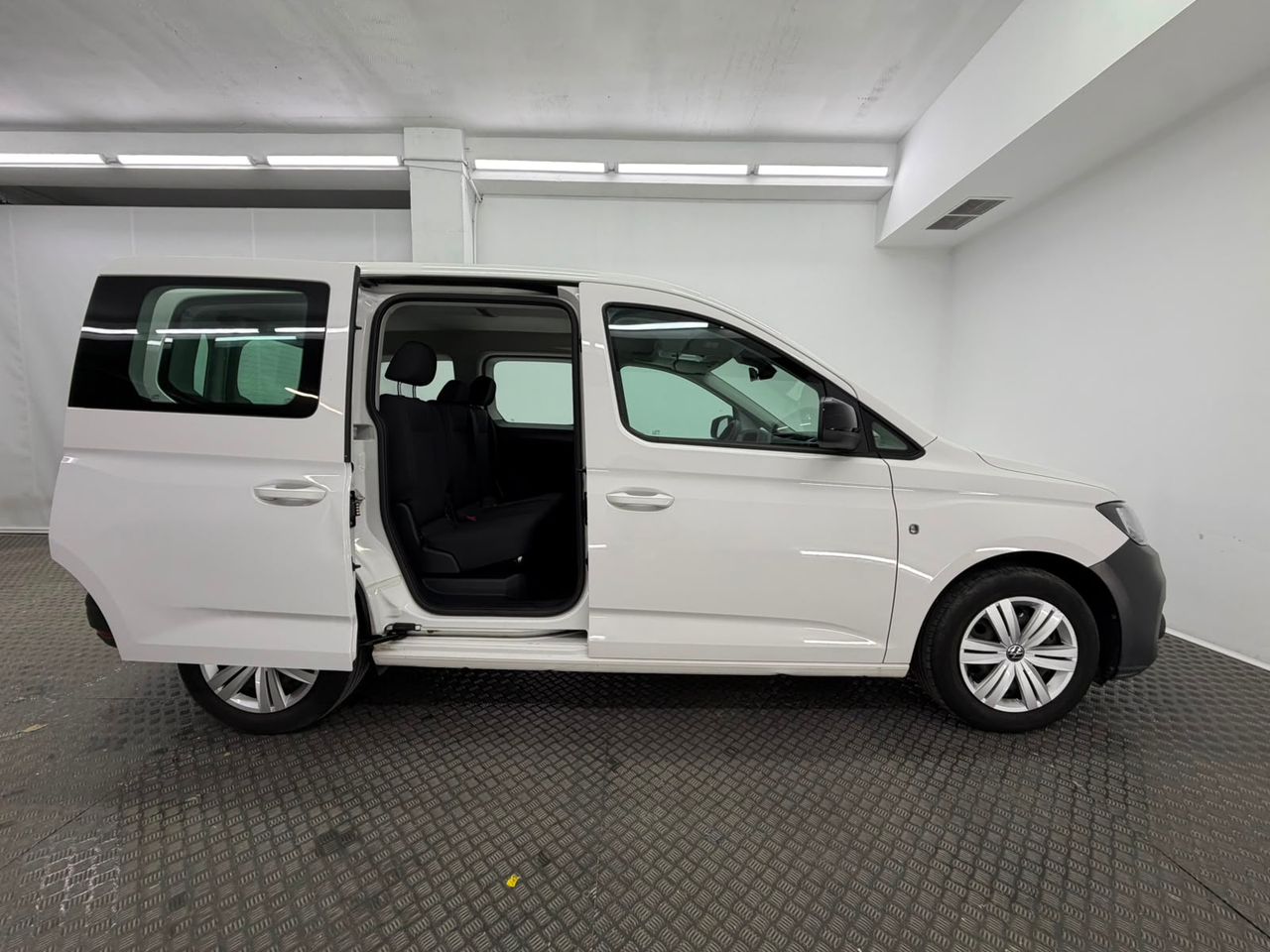 Volkswagen Caddy 2.0 TDI 90KW (122cv) 4MOTION 5P - Foto 8