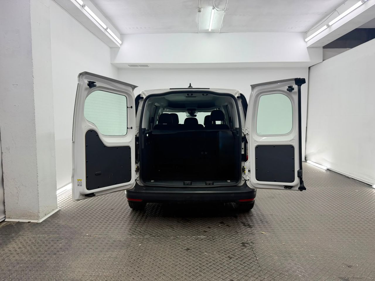 Volkswagen Caddy 2.0 TDI 90KW (122cv) 4MOTION 5P - Foto 34