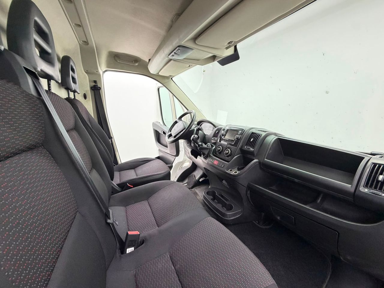 Citroën Jumper 2.2 BLUEHDI 84KW 335 120cv L4H3 - Foto 25