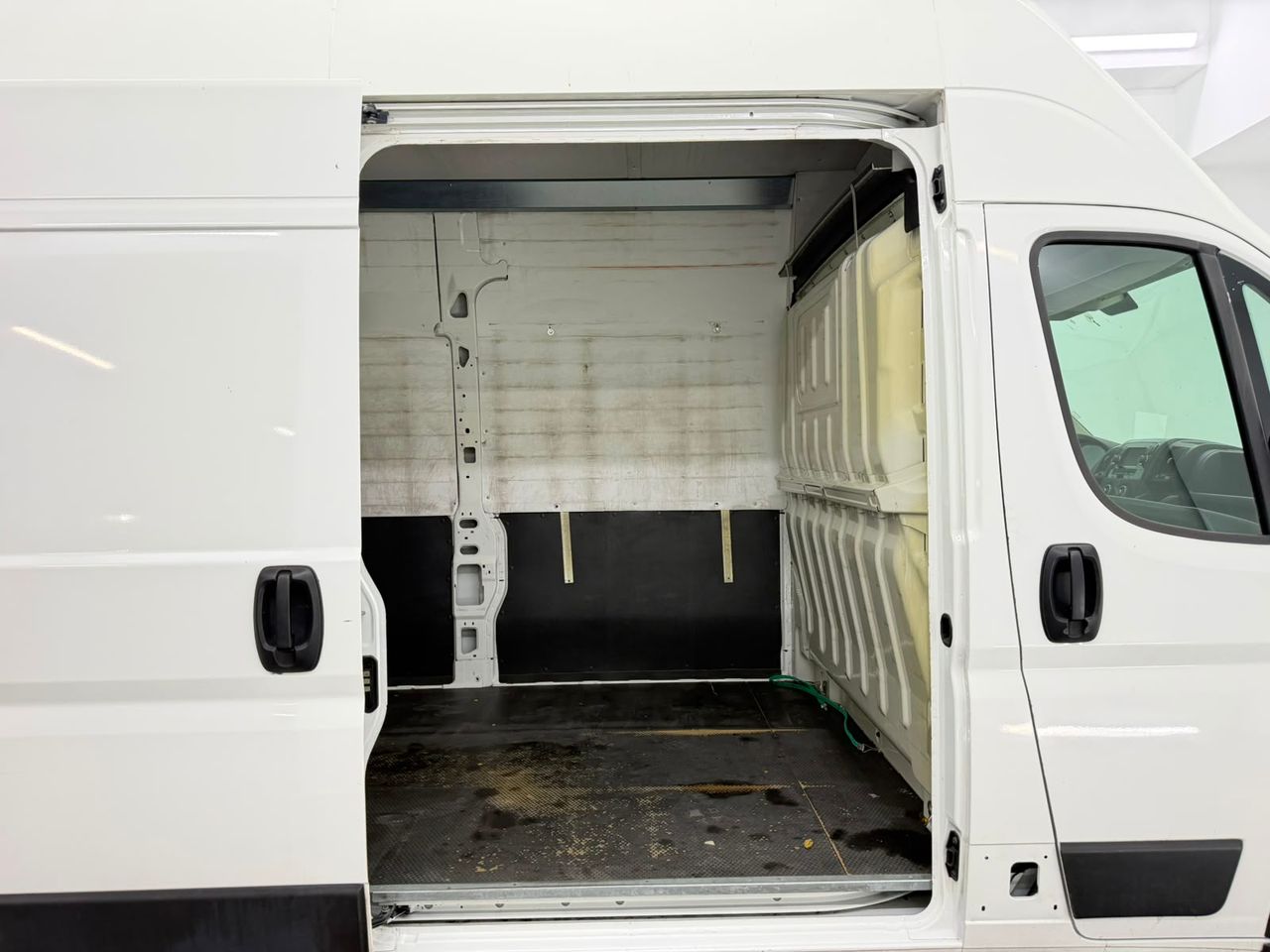 Citroën Jumper 2.2 BLUEHDI 84KW 335 120cv L4H3 - Foto 10