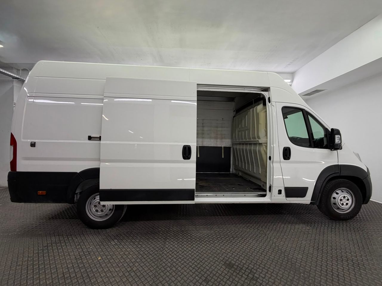 Citroën Jumper 2.2 BLUEHDI 84KW 335 120cv L4H3 - Foto 8