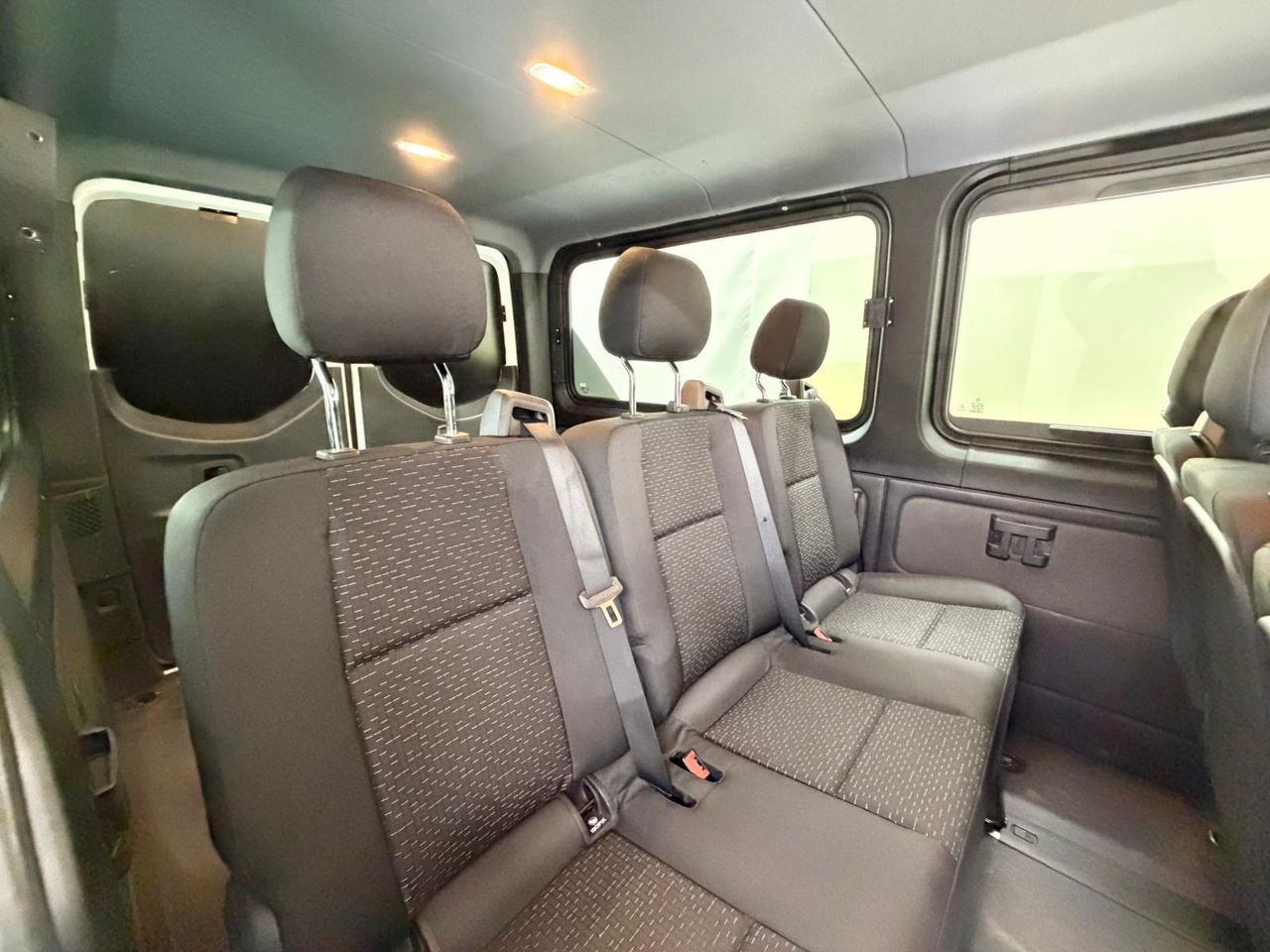 Mercedes Sprinter 3.0 CDI 140 KW 319 TOURER MWB 190 cv (COMBI) - Foto 32