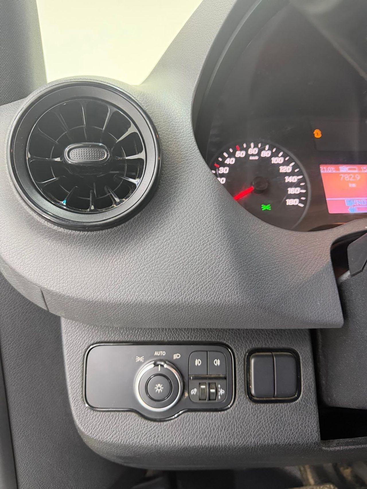 Mercedes Sprinter 3.0 CDI 140 KW 319 TOURER MWB 190 cv (COMBI) - Foto 18