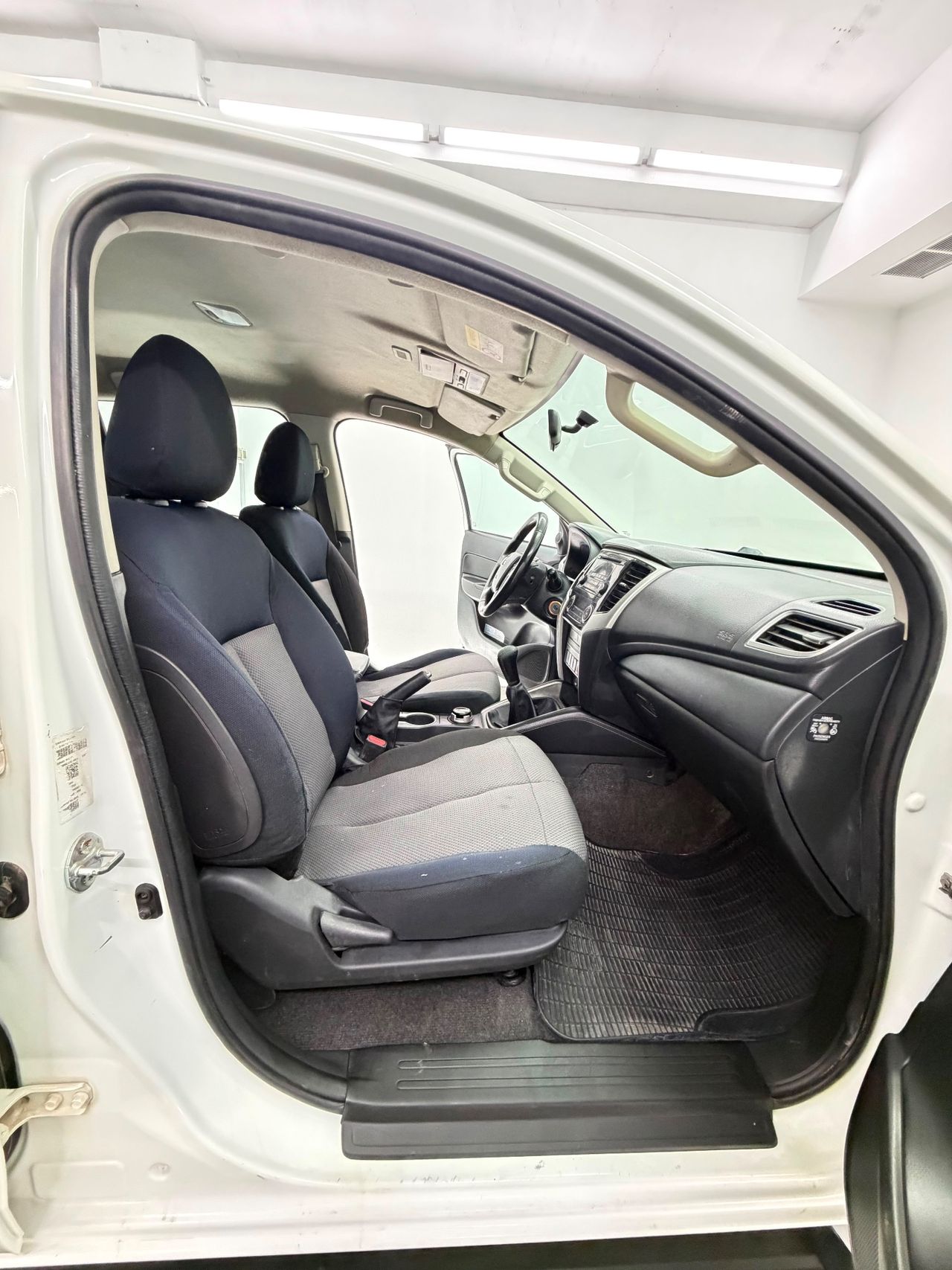 Mitsubishi L200 PICK-UP 4X4 - Foto 10