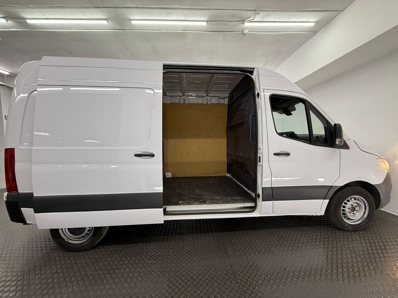 Mercedes Sprinter e-SPRINTER FURGON LARGO 50 Kw/h 116CV - Foto 6
