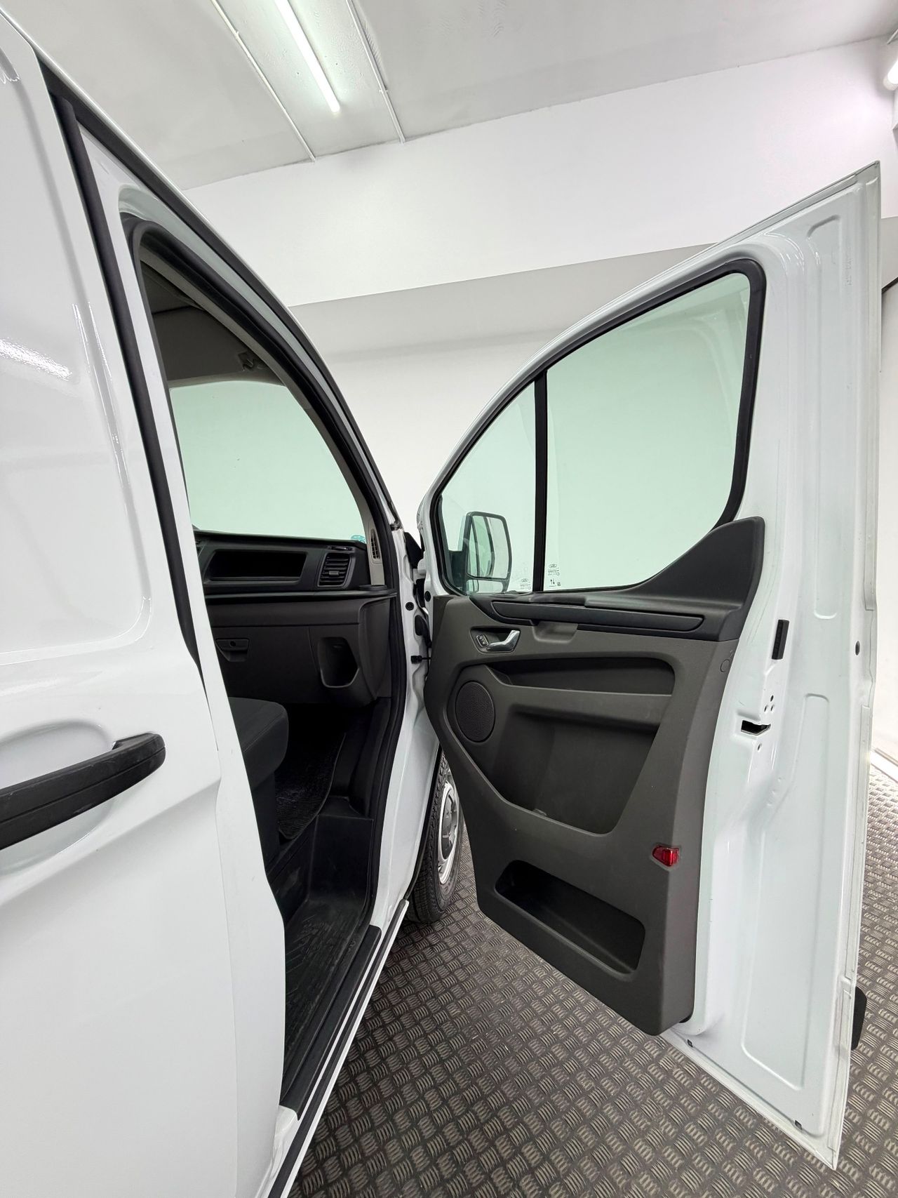 Ford Transit Custom 2.0 TDCI 77kW 280 TREND VAN SWB 105cv - Foto 41