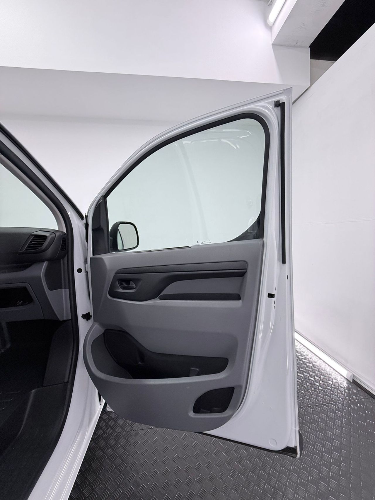 Fiat Scudo 50KWH L1 BUSUNNESS - Foto 32
