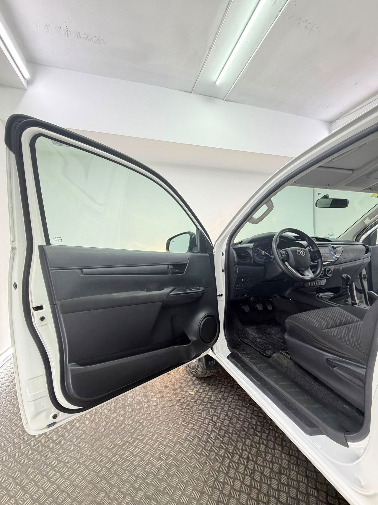 Toyota Hilux 2.4 D-4D CABINA SENCILLA GX - Foto 41