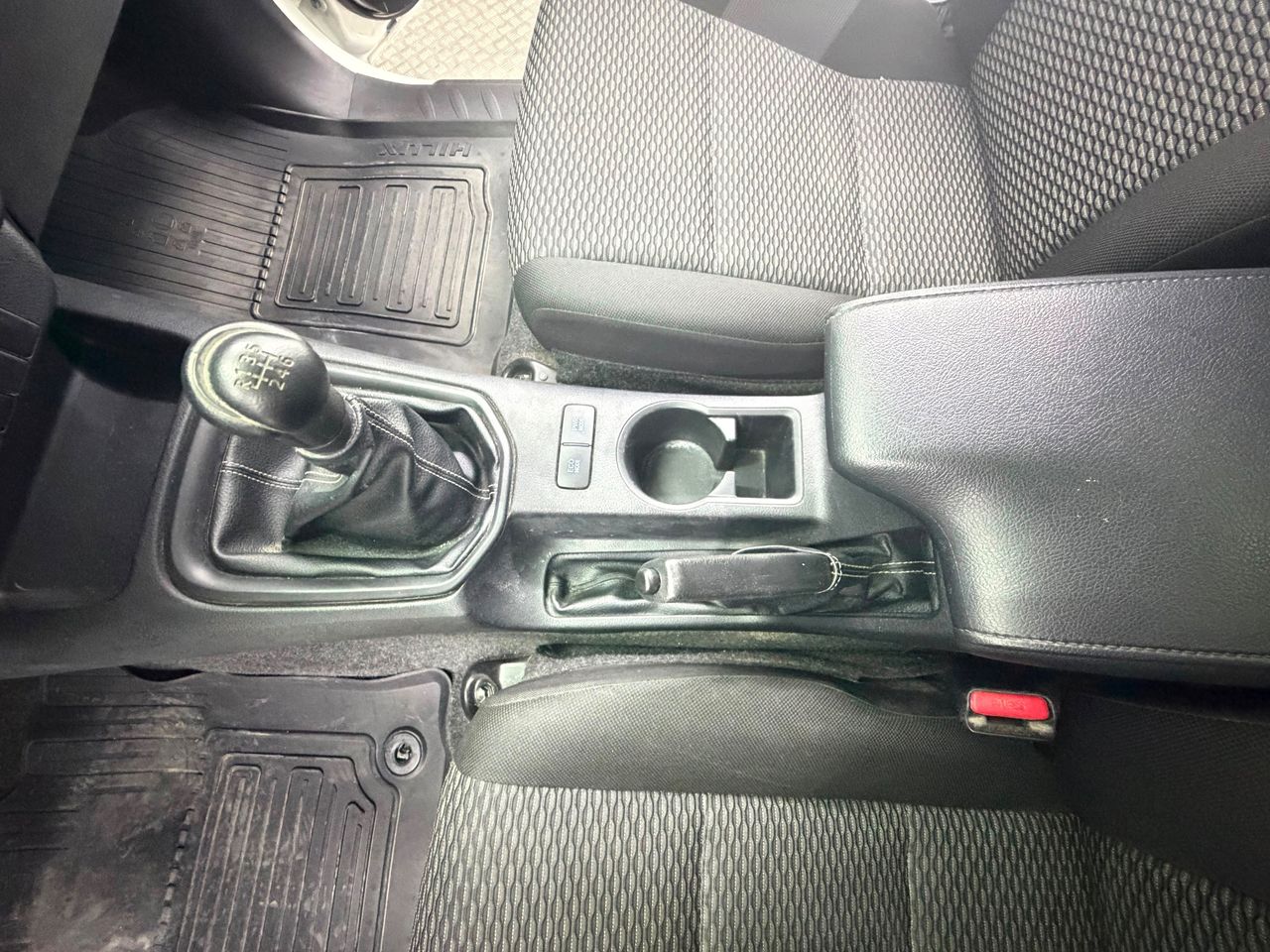 Toyota Hilux 2.4 D-4D CABINA SENCILLA GX - Foto 26
