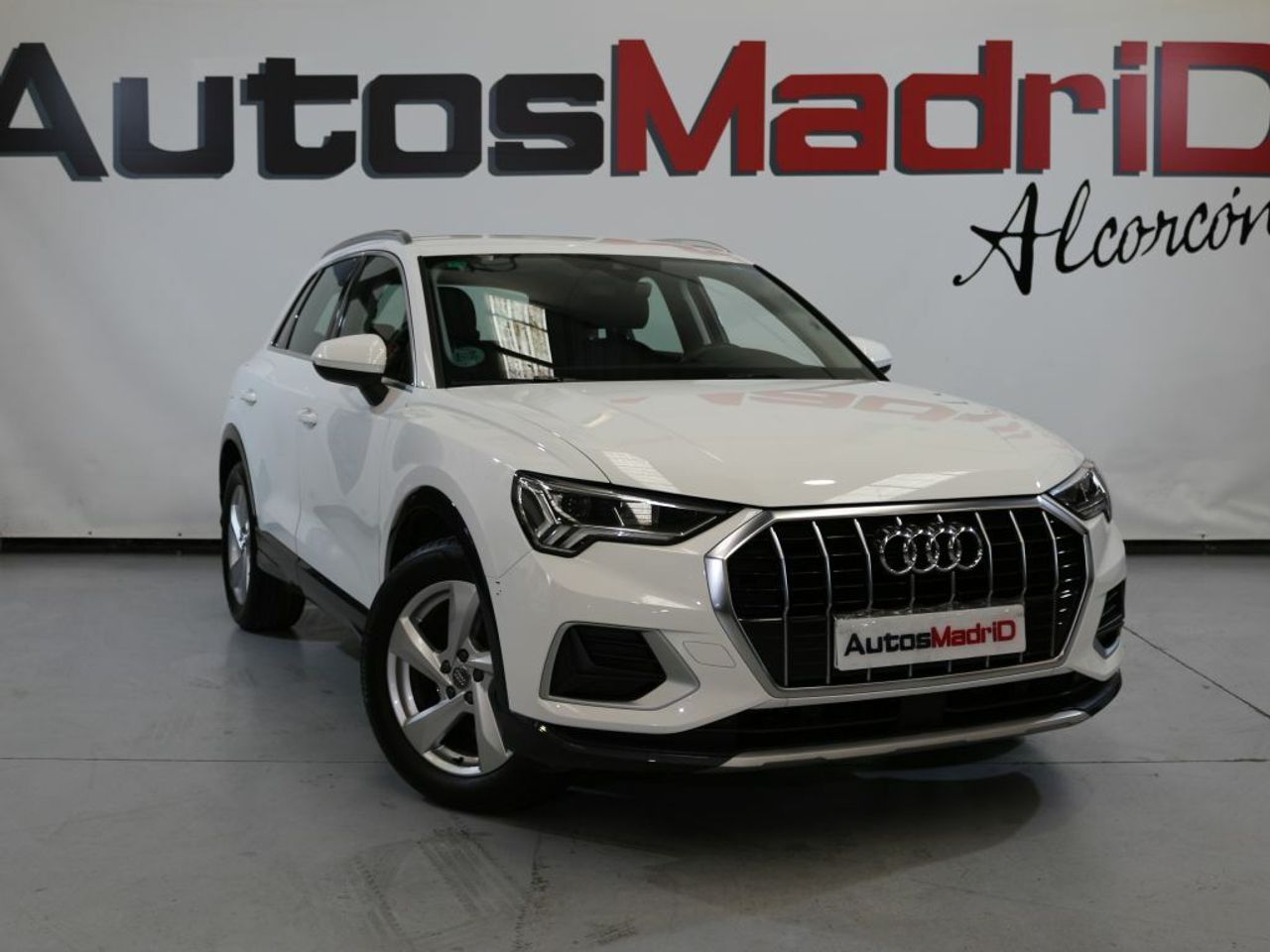 audi q3 2019 /