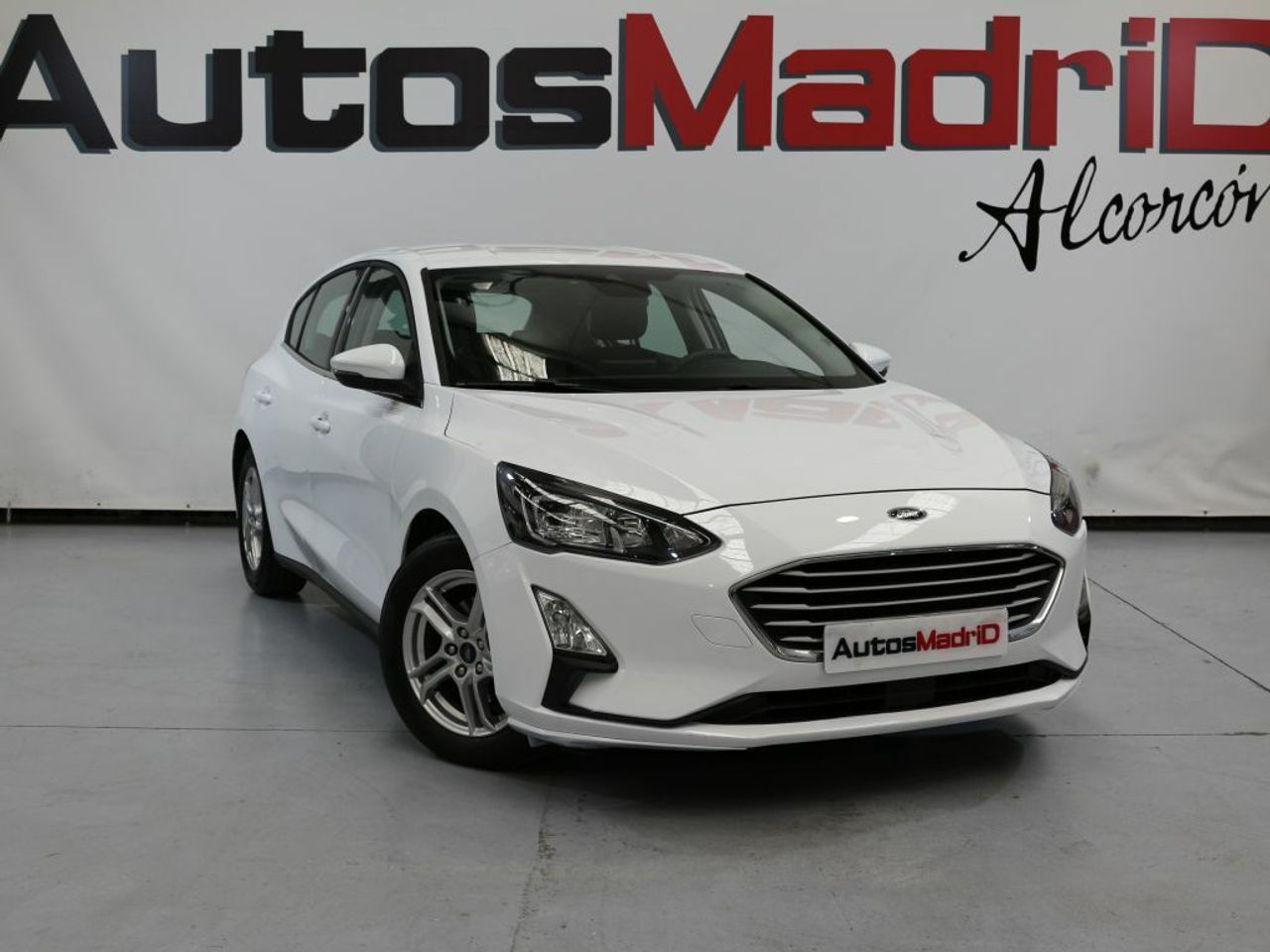 Ford c max con navegador  de segunda mano - ford focus 2020 /