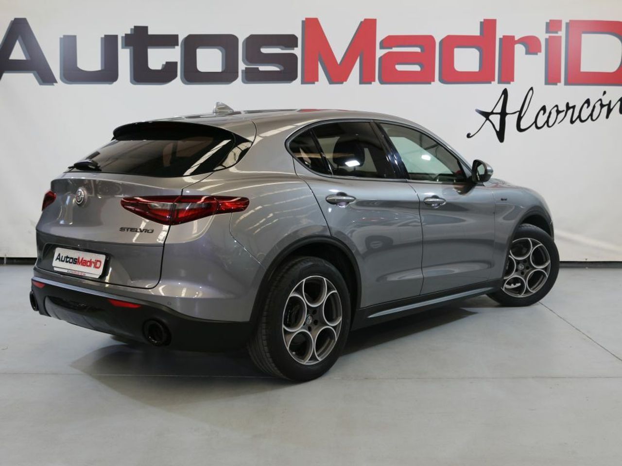 alfa romeo stelvio 2020 / foto grande (3)