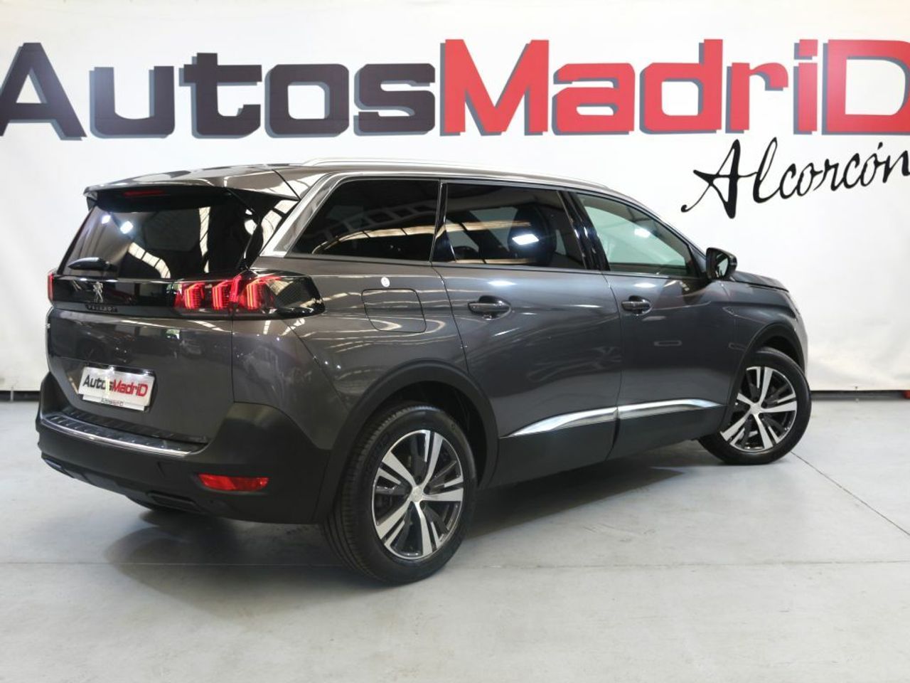 peugeot 5008 2024 / foto grande (3)