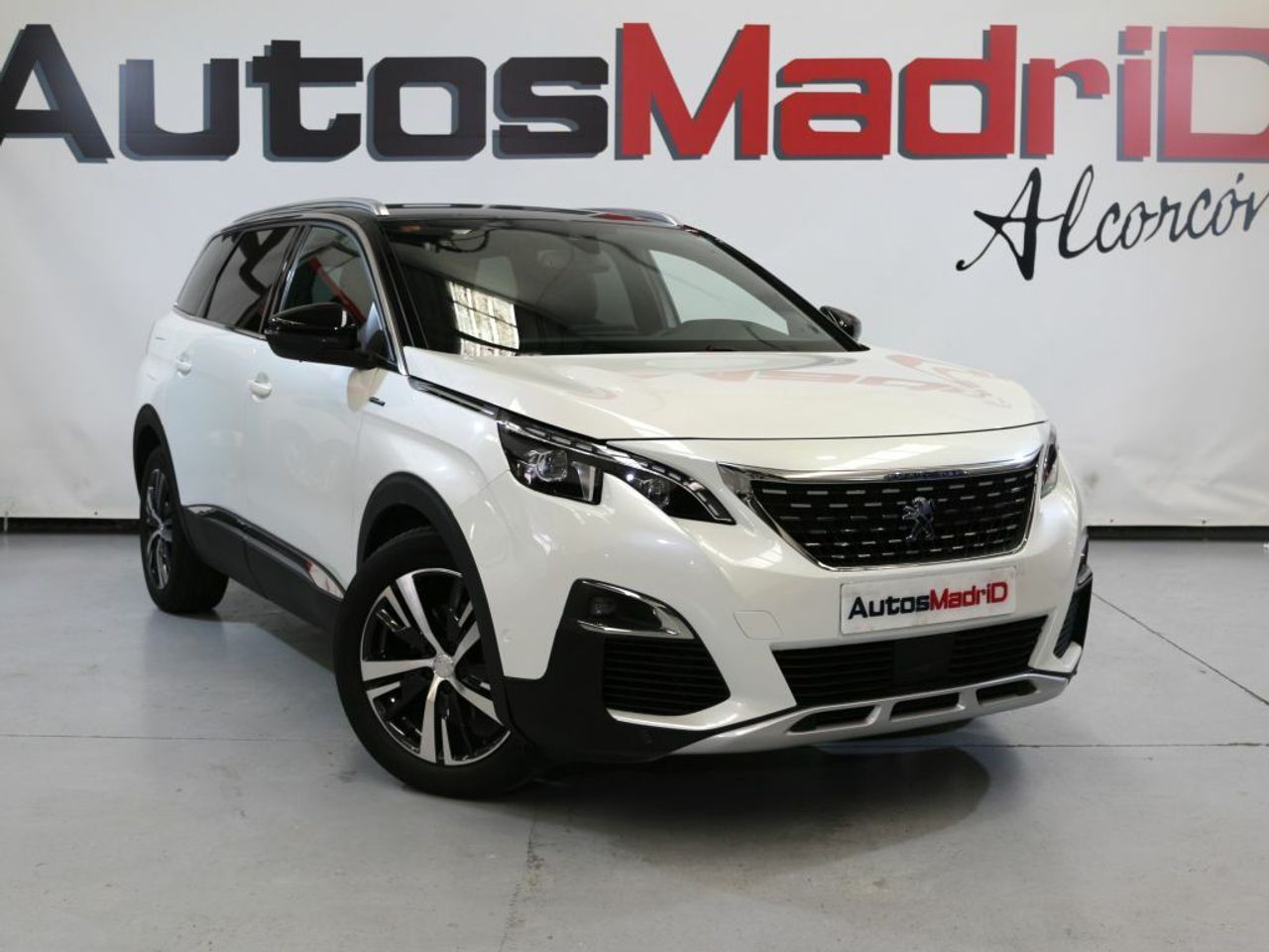 peugeot 5008 2020 /