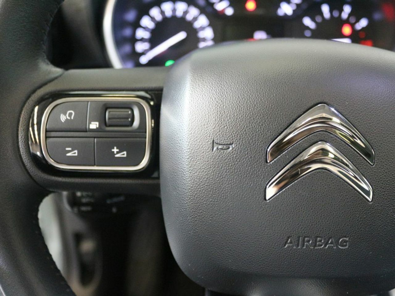 Citroën C3 Aircross BlueHDi 81kW (110CV) S&S Shine - foto 18