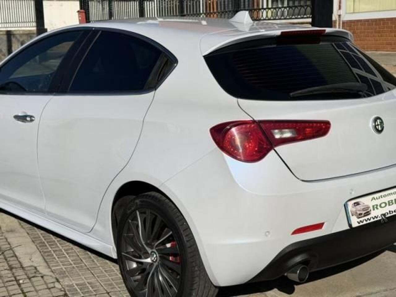 Alfa Romeo Giulietta 2.0 JTDm 170cv TCT Distinctive  - Foto 3
