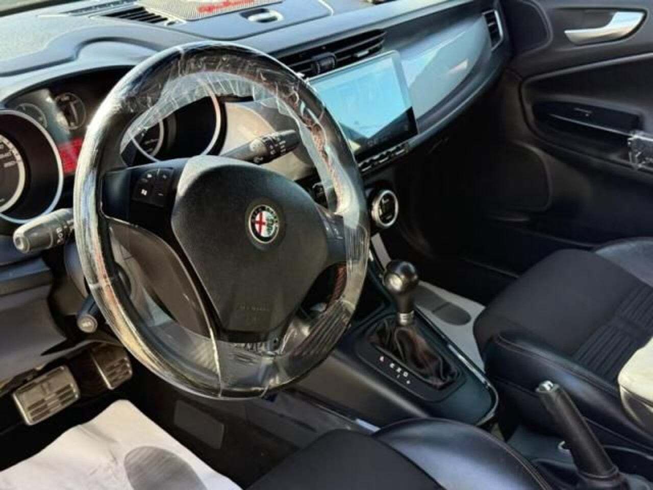 Alfa Romeo Giulietta 2.0 JTDm 170cv TCT Distinctive  - Foto 4