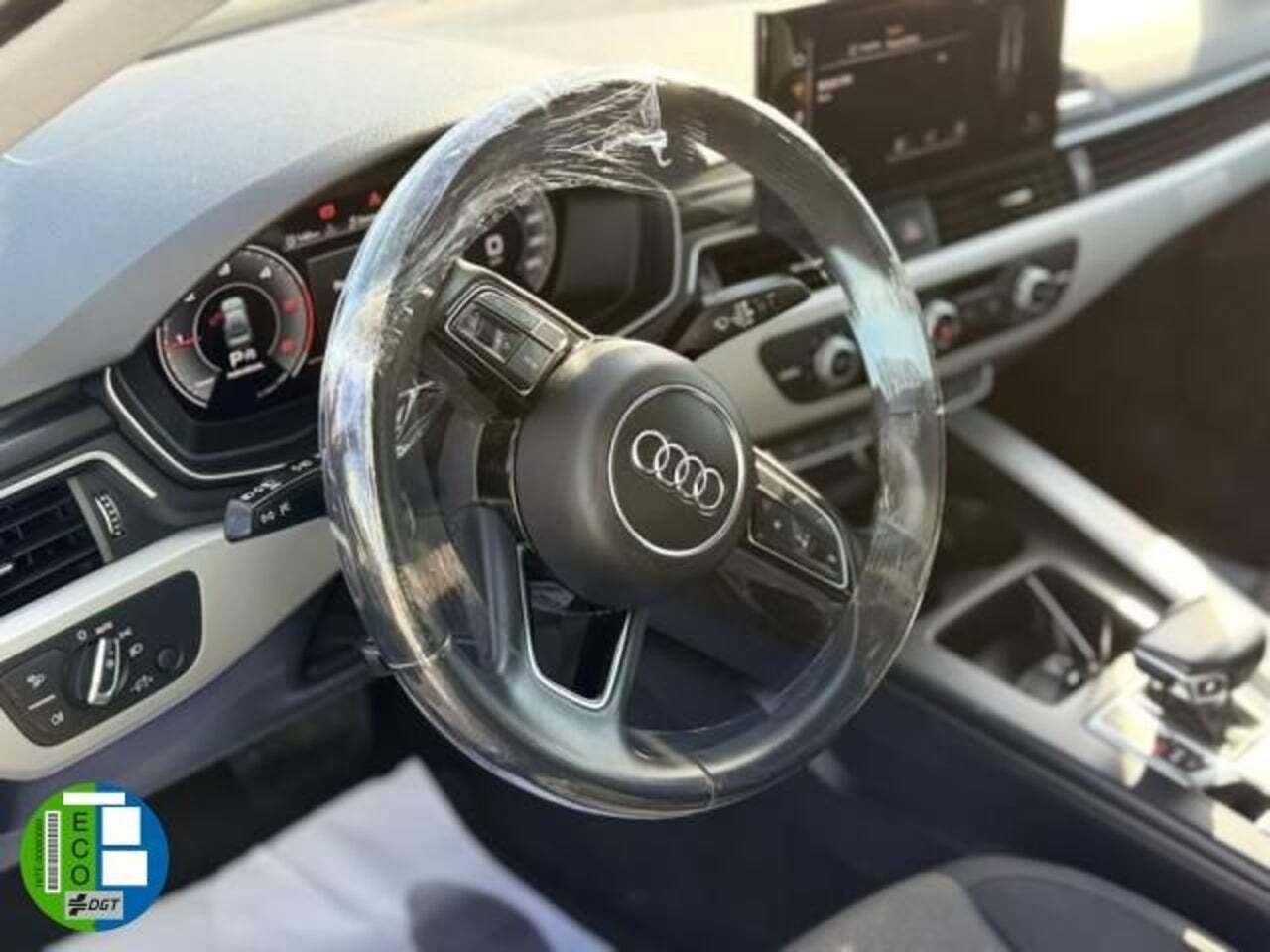 Audi A4 Advanced 40 TDI 140kW quattro S tronic  - Foto 4