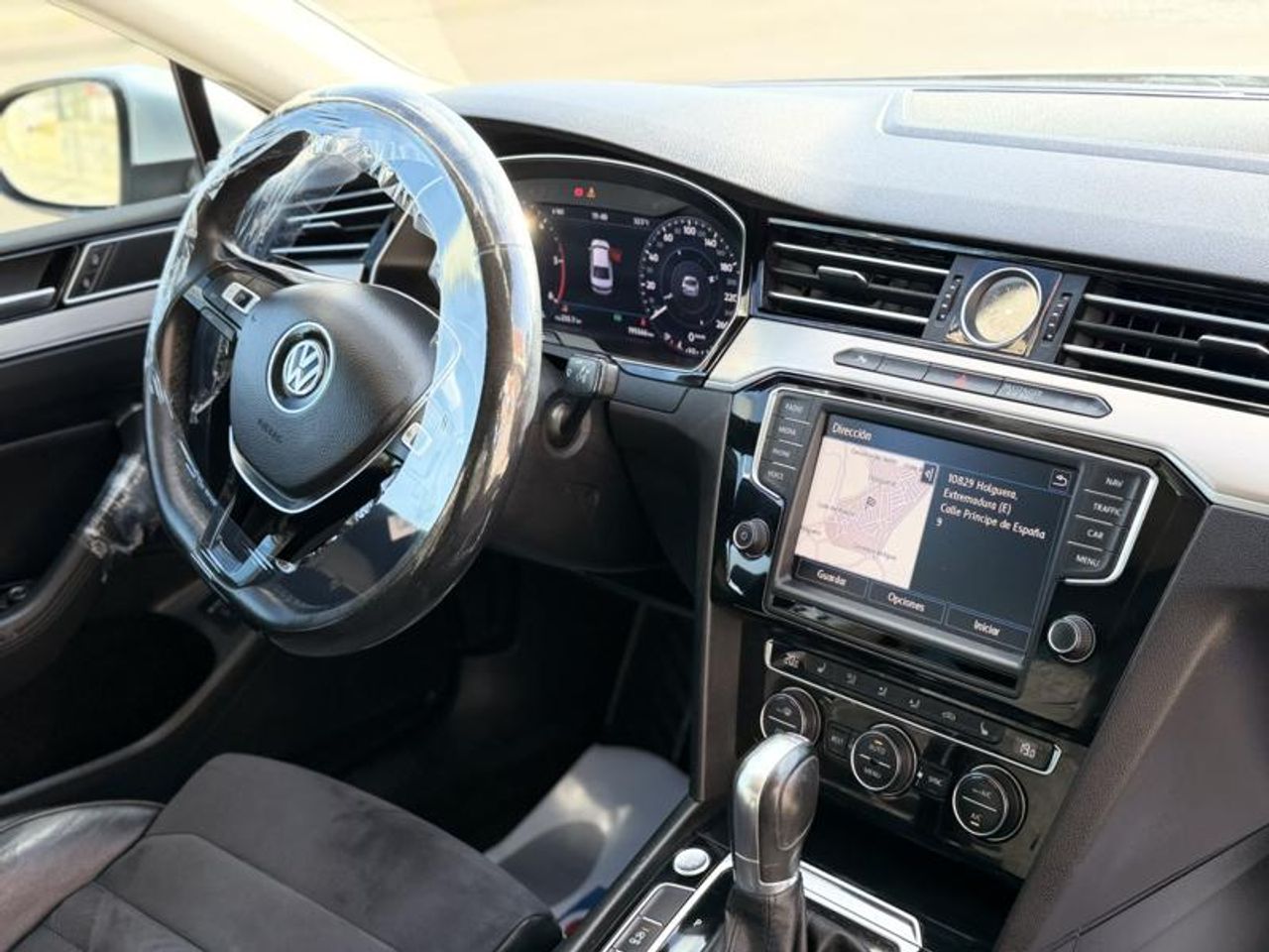 Volkswagen Passat Sport 2.0 TDI 140kW(190CV) BMT DSG - Foto 4
