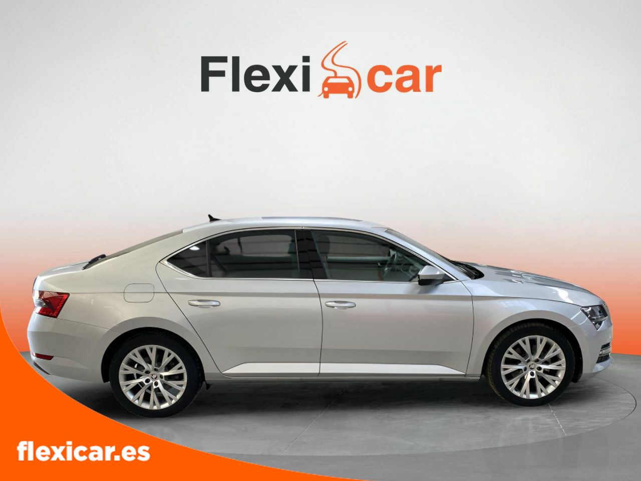 skoda superb 2022 / foto grande (2)
