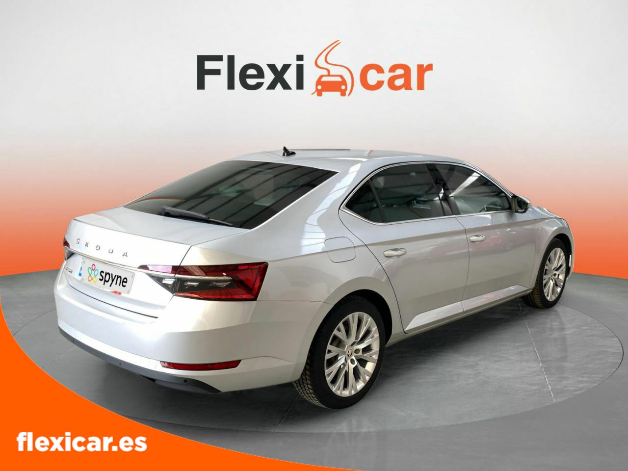 skoda superb 2022 / foto grande (3)