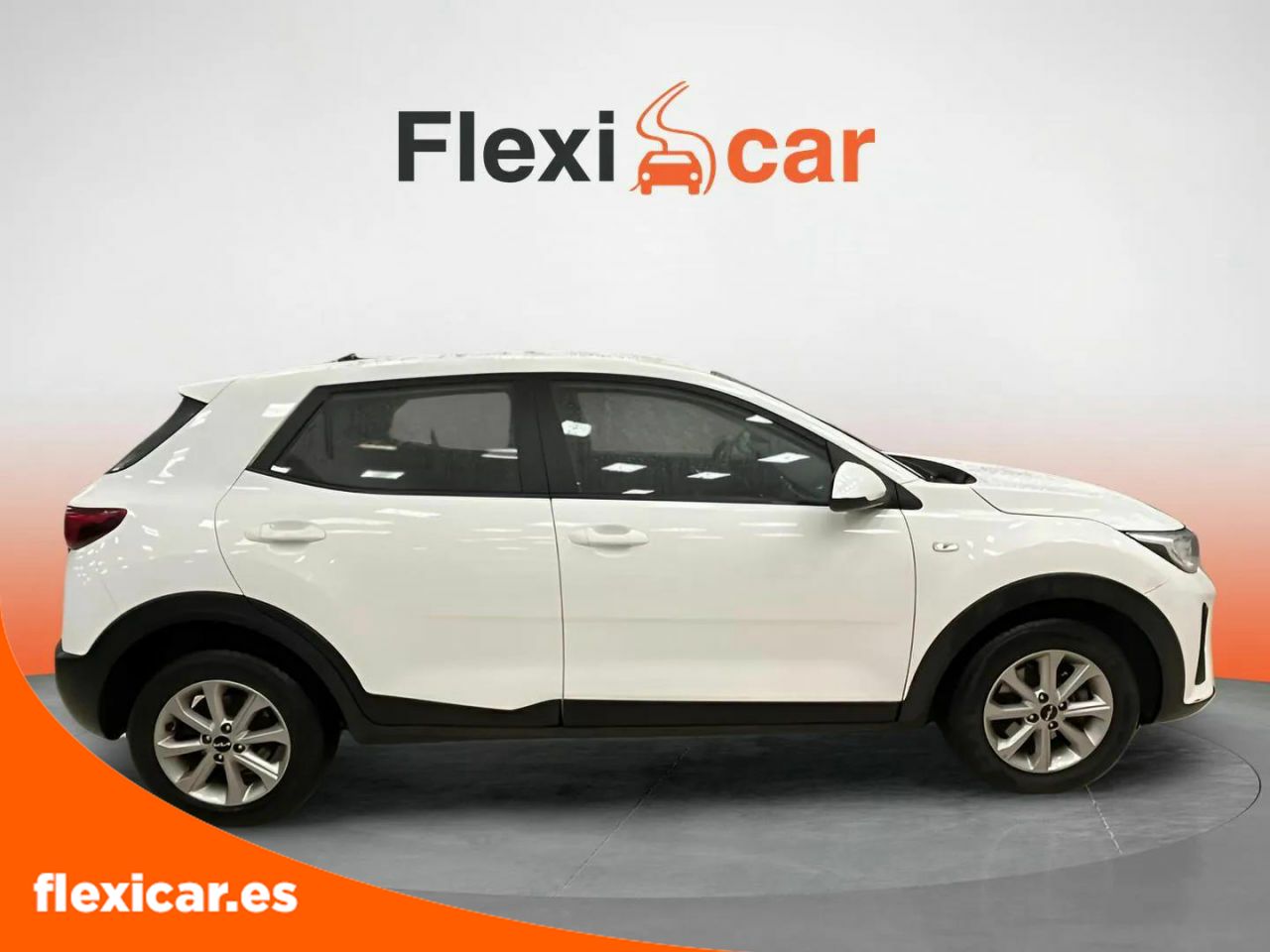 kia stonic 2022 / foto grande (3)