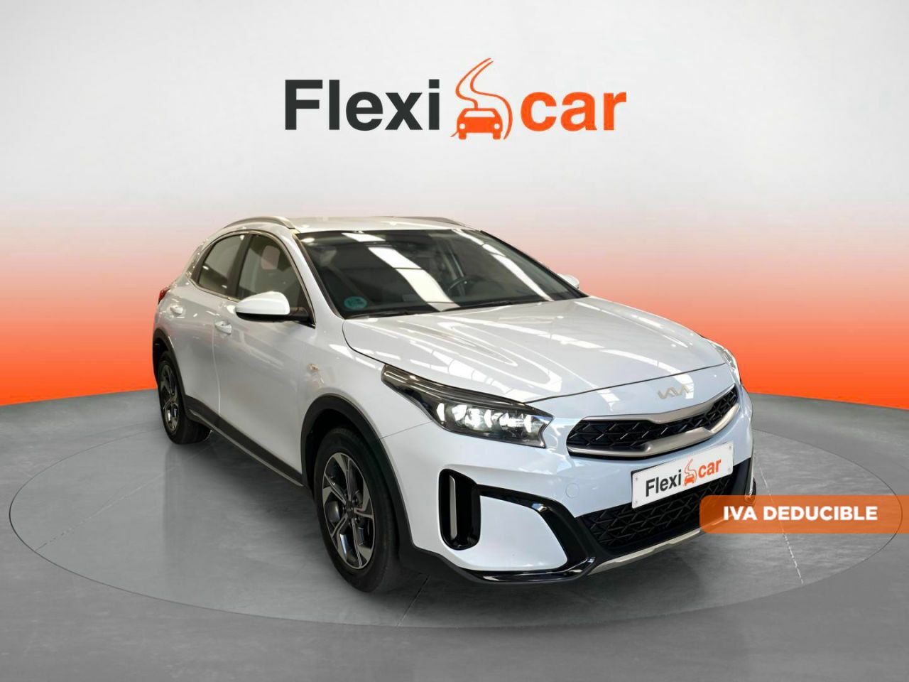 Kia xceed beige 5 plazas  de segunda mano - kia xceed 2023 /