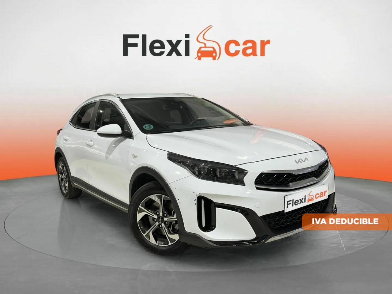 Kia xceed beige 5 plazas  de segunda mano - kia xceed 2023 /