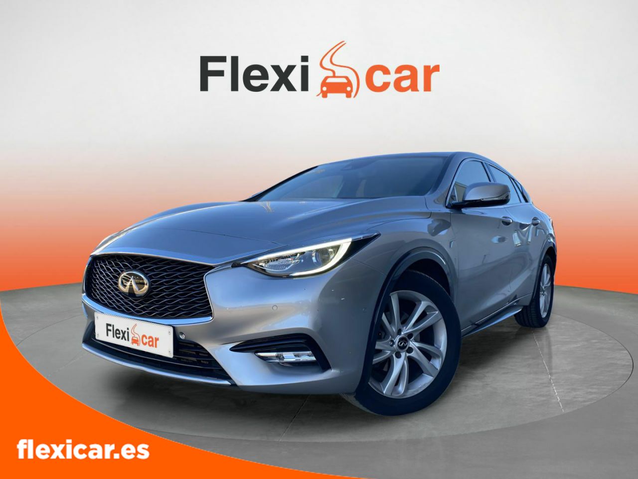 infiniti q30 2019 / foto grande (3)