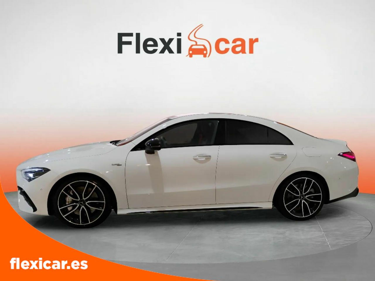 mercedes cla 2024 / foto grande (3)