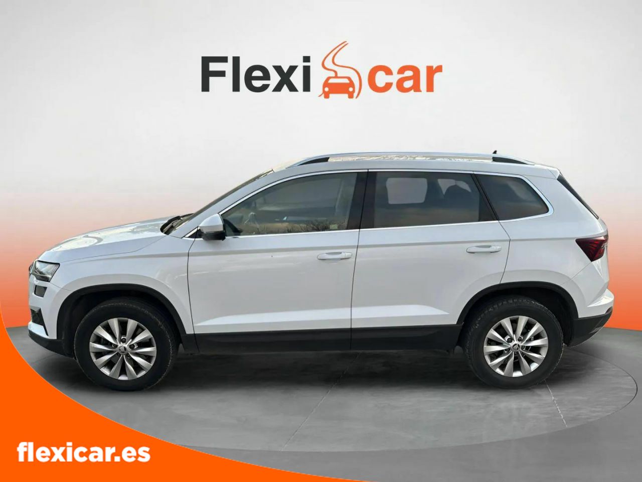 skoda karoq 2023 / foto grande (2)