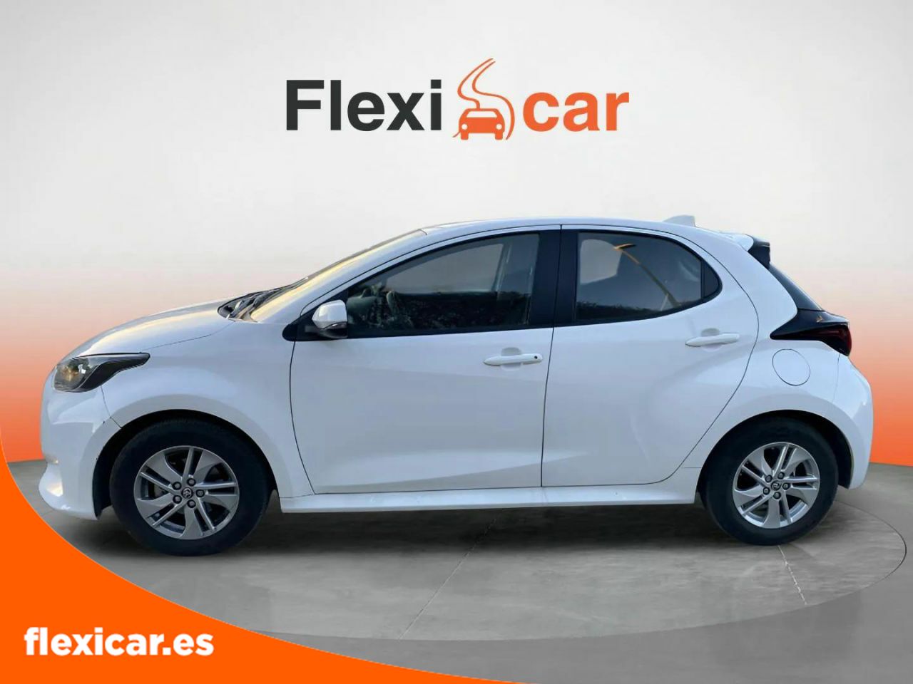 toyota yaris 2024 / foto grande (3)