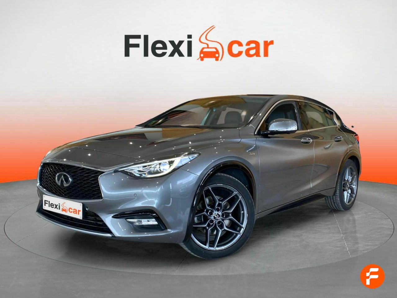 infiniti q30 2016 / foto grande (3)