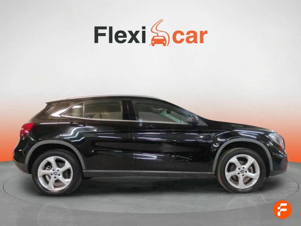 mercedes gla 2019 / foto grande (3)