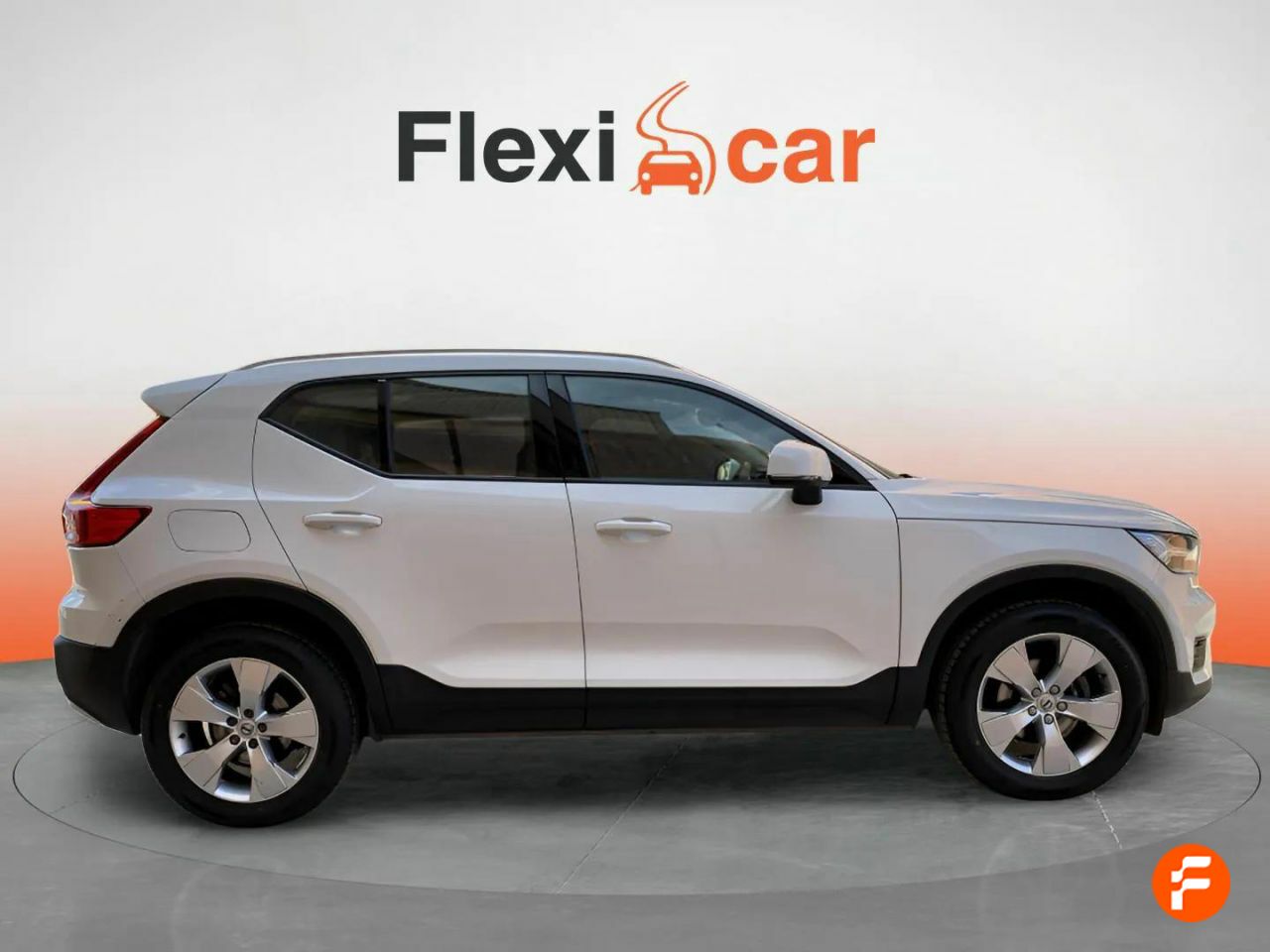volvo xc40 2021 / foto grande (3)