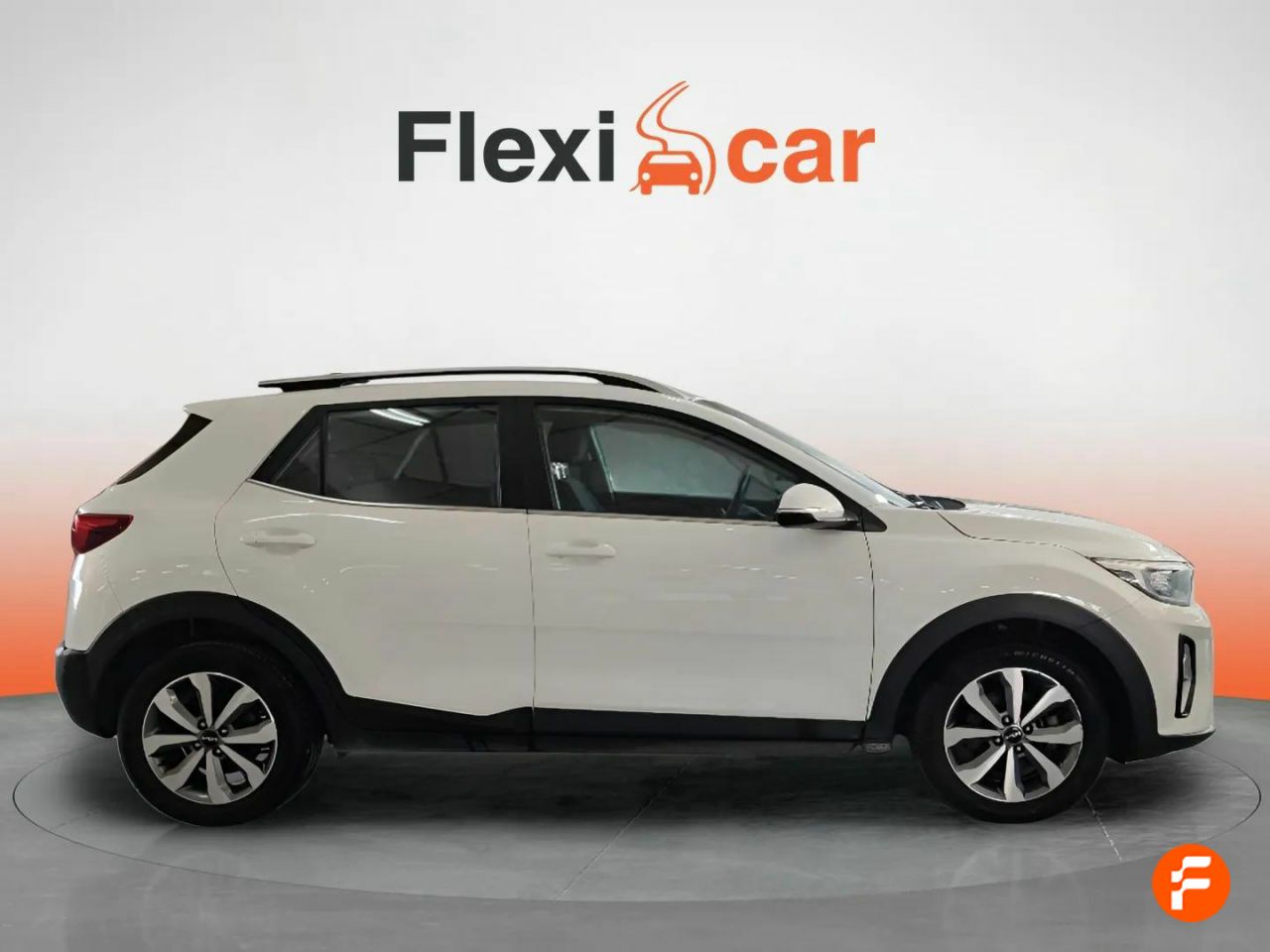 kia stonic 2023 / foto grande (3)