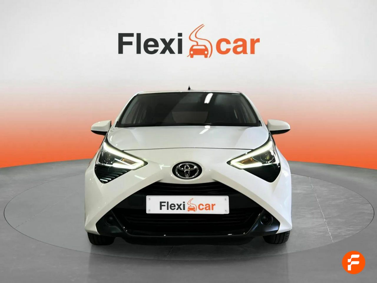 toyota aygo 2021 / foto grande (2)