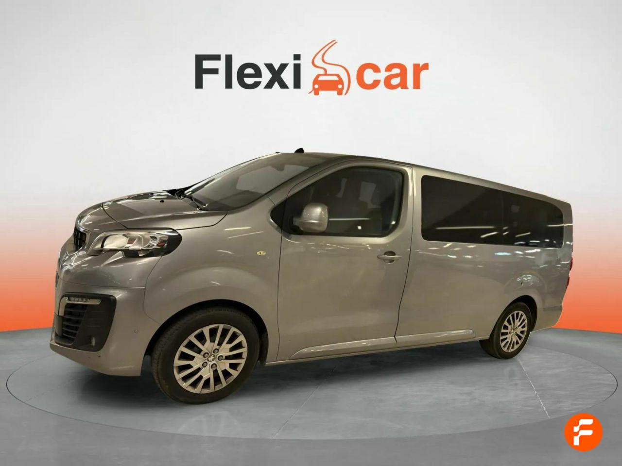 peugeot traveller 2021 / foto grande (3)