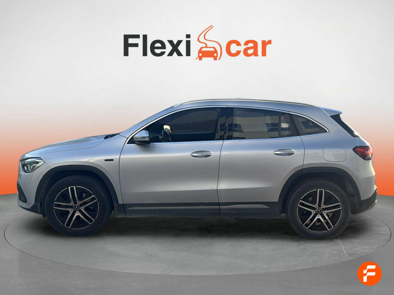 mercedes gla 2020 / foto grande (3)