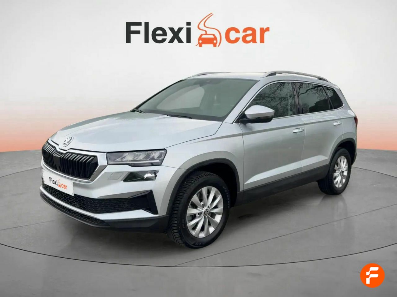 skoda karoq 2023 / foto grande (3)