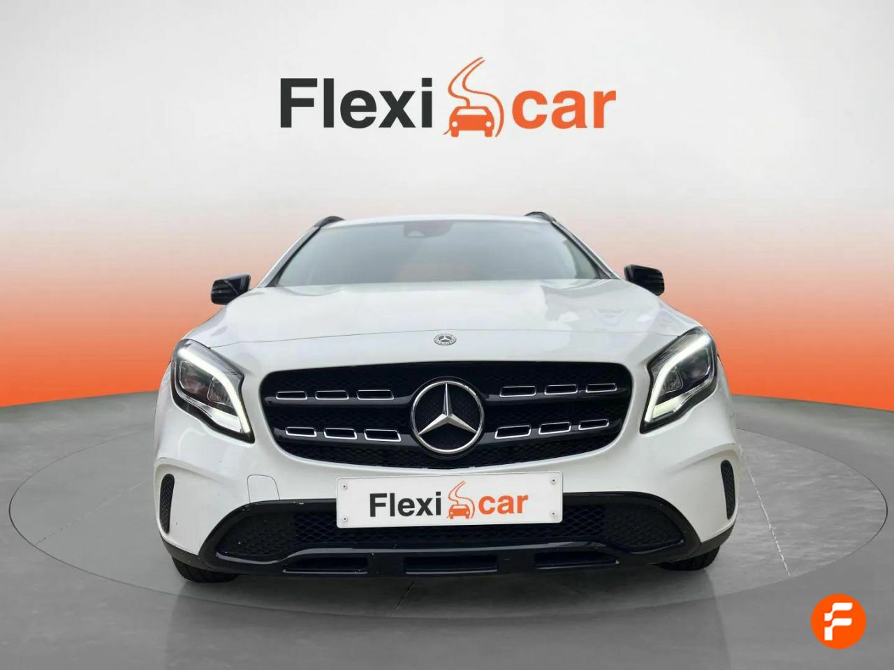 mercedes gla 2018 / foto grande (2)