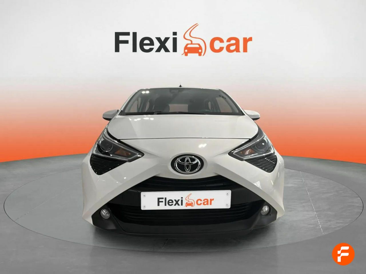 toyota aygo 2022 / foto grande (2)