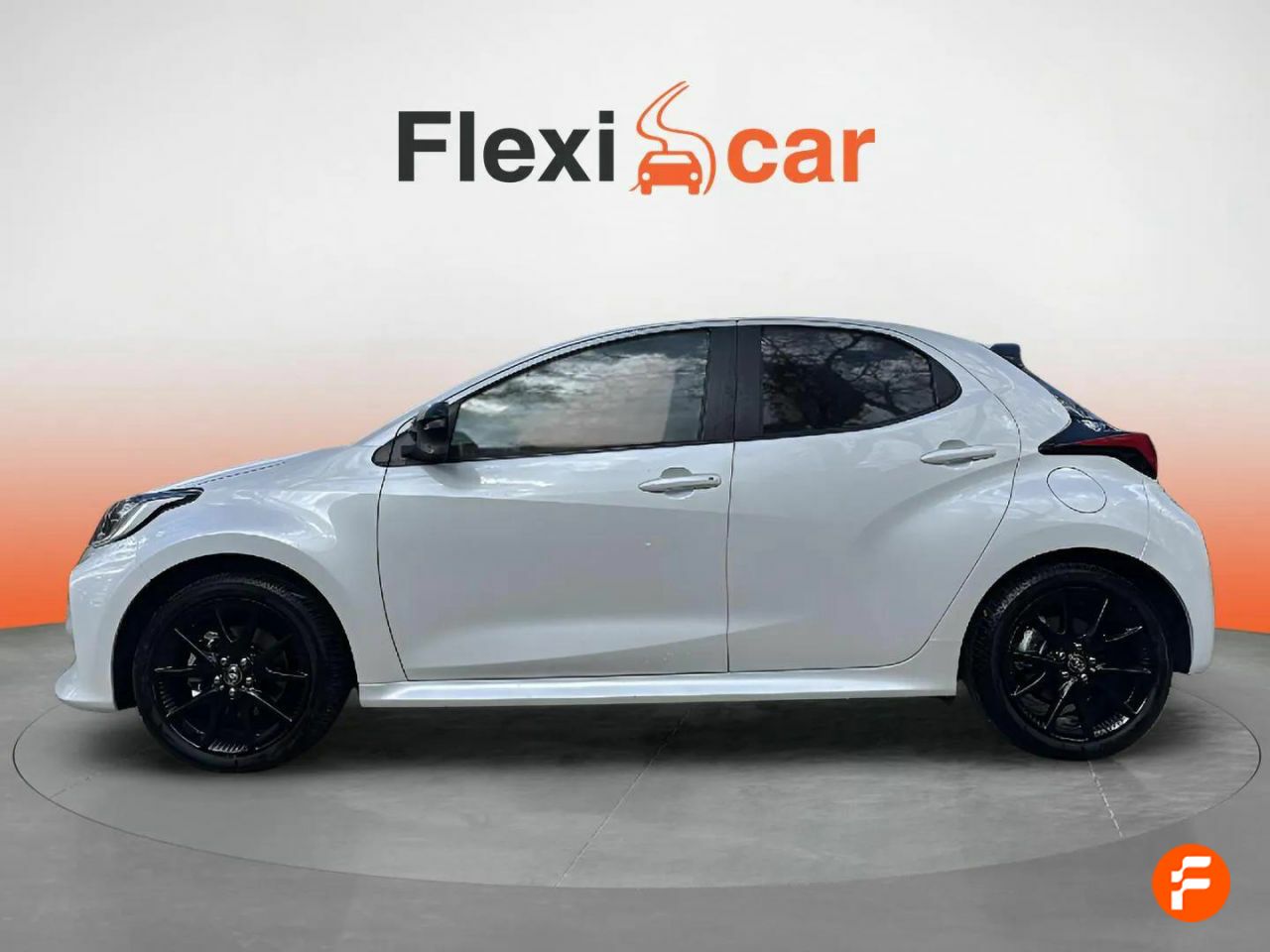 toyota yaris 2022 / foto grande (3)