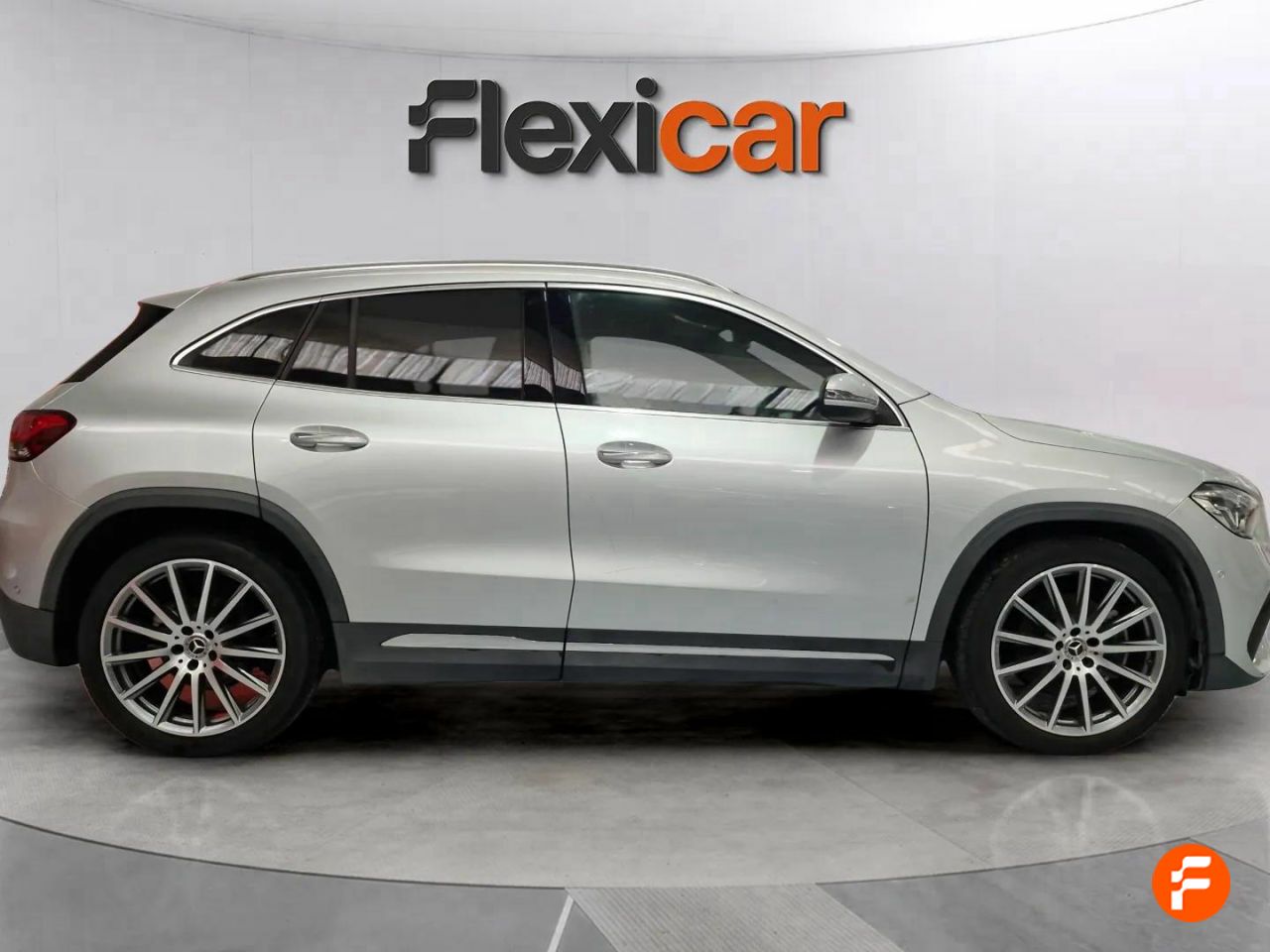mercedes gla 2020 / foto grande (3)