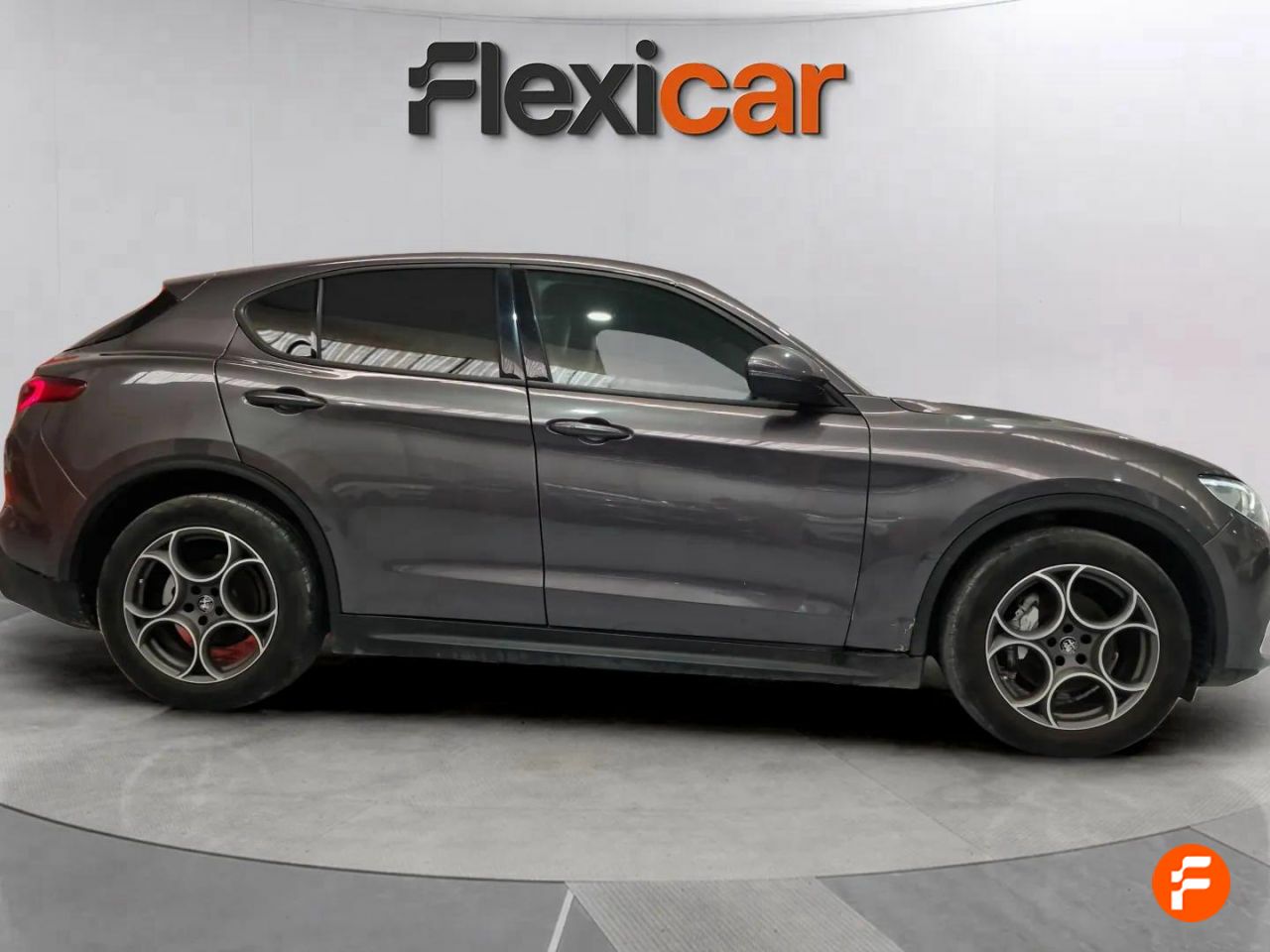 alfa romeo stelvio 2022 / foto grande (3)