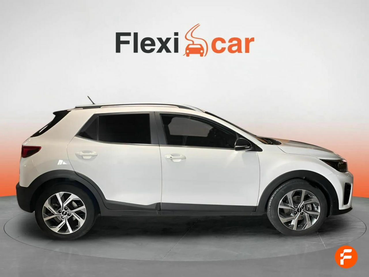 kia stonic 2023 / foto grande (2)