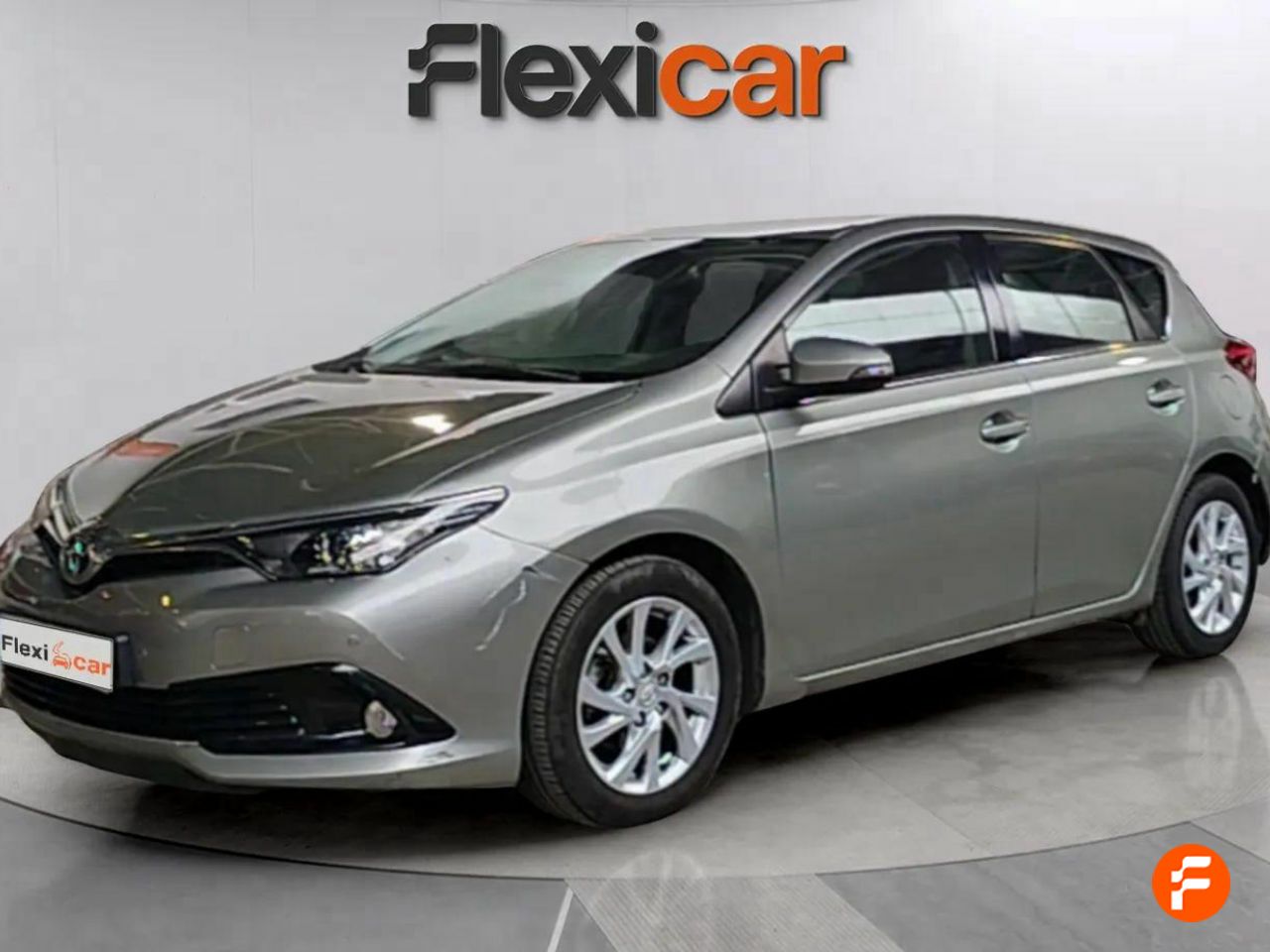 toyota auris 2016 / foto grande (3)