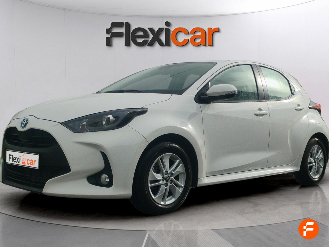 toyota yaris 2021 / foto grande (3)